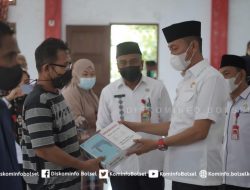 Bupati Iskandar Kamaru Hadiri Acara Penyerahan Hibah Barang IKM Tahun Anggaran 2021