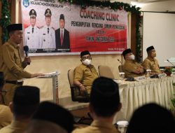 Bupati Iskandar Kamaru Resmi Buka Coaching Clinic Penginputan RUP 2022
