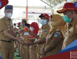 Bupati Iskandar Kamaru Hadiri Penyerahan Simbolis SPPDT dan DHKP Tahun 2022