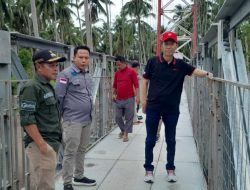 Bupati Iskandar Kamaru Pantau Pekerjaaan Jembatan Dedikasi Almarhum H2M