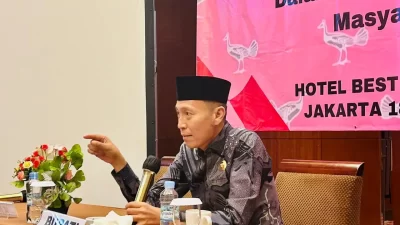 Buka Bimtek Optimalisasi Peran Pemdes, Ini Kata Bupati Iskandar Kamaru
