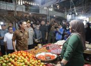 Tinjau Pasar dan TPA, Wali Kota Kotamobagu Pastikan Ketersediaan Bapok dan Elpiji Aman