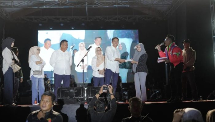 Pesta Rakyat Tutup Meriah HUT ke-17 Bolsel, Bupati dan Wabup Sampaikan Pesan Kebersamaan