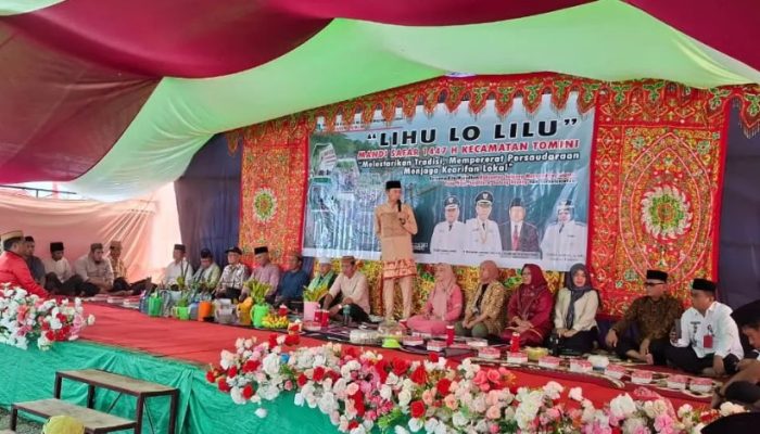 Bupati Iskandar Kamaru Dorong Tradisi “Lihu Lo Lilu” Mandi Safar Jadi Warisan Budaya
