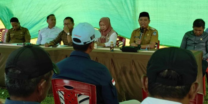 Camat Pinteng Ajak Warga Manfaatkan Reses DPRD untuk Sampaikan Aspirasi