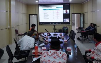Zoom meeting yang dilaksanakan Pemda Bolsel dengan Dirjen Kesehatan Lanjutan. (F: Diskominfo Bolsel)